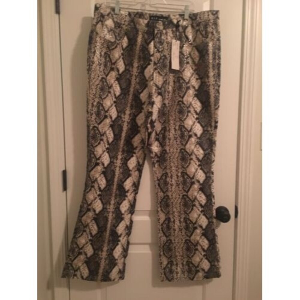 R.V.T. Jeans Co. Women's Pants Snake Skin Pattern Bottoms MultiColor Size 24